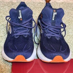 Brooks Glycerin 22 men 13 running shoes blue w/ orange trim used 10 days